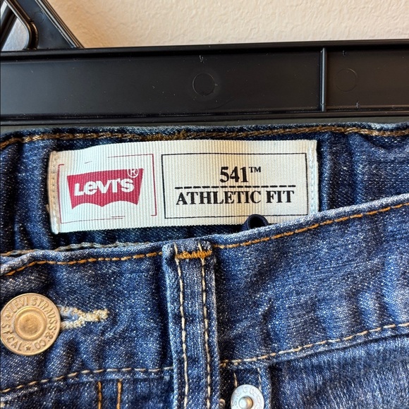 Levi's Classic Indigo Jeans 541 - Picture 3 of 7